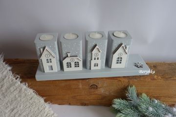 Adventní svícny s bílými domečky - různé barvy