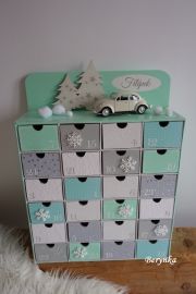 Adventní kalendář mátový s autíčkem