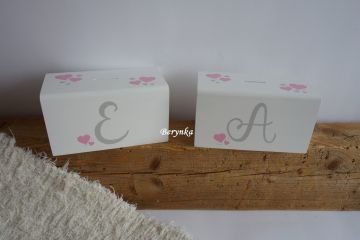 Dřevěná pokladnička se jménem/monogramem