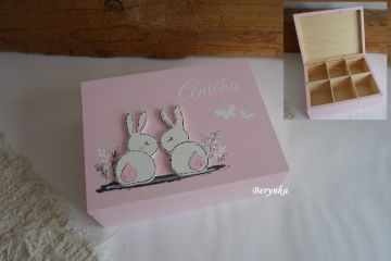 Šperkovnice se zajíčky v trávě