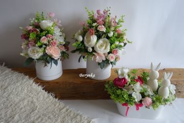 Květinová vazba - flower box - růžový