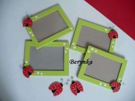 Dřevěný fotorámeček s beruškou