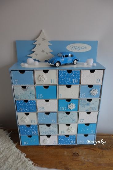 Adventní kalendář mátovo-šedý s medvídkem