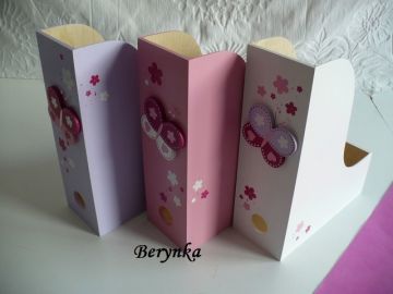 Dřevěný šanon s motýlkem