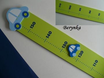 Dětský metr s autíčkem