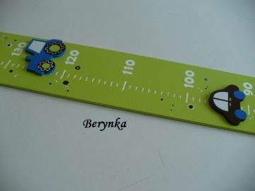 Dětský metr s autíčkem