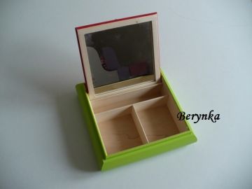 Dřevěné dekorace - červeno-zelená