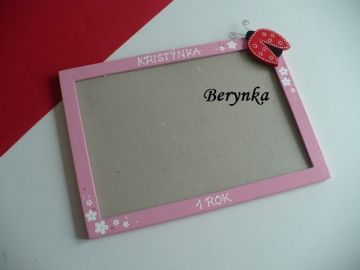 Dřevěný fotorámeček s beruškou