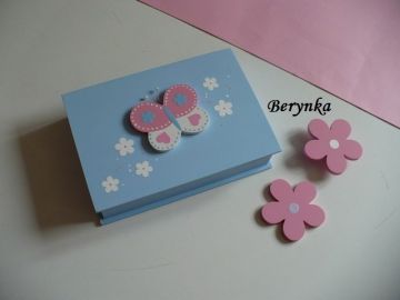 Krabička s motýlkem