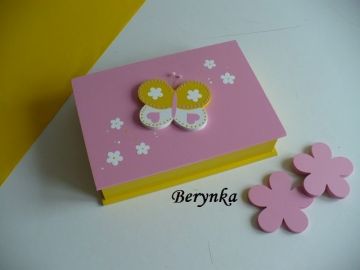 Krabička s motýlkem