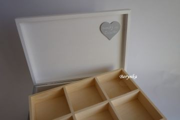 Truhla se srdíčky