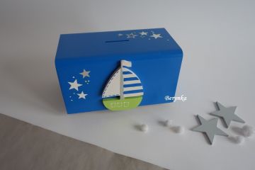 Dřevěná pokladnička s lodičkou