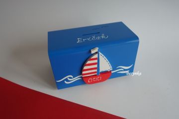 Dřevěná pokladnička s lodičkou