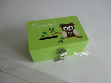 Dřevěná pokladnička se sovičkou