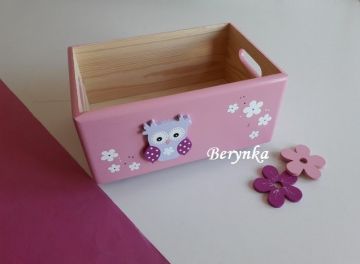 Dřevěná bedýnka se sovičkou