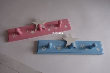 Dětský věšák s hvězdičkami