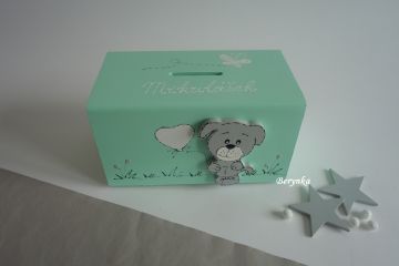 Dřevěná pokladnička se štěňátkem