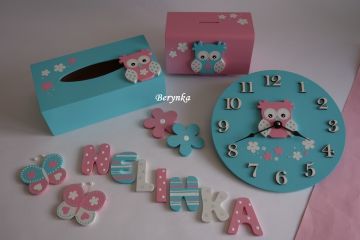 Dřevěné dekorace - tyrkysovo-růžové se sovičkou