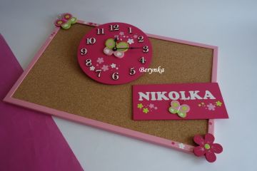 Dřevěné dekorace - zelené s růžovou a malinovou