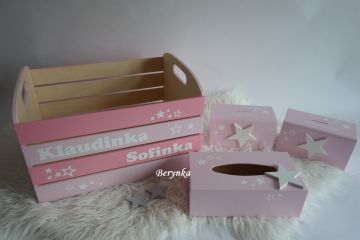 Dekorace v pudrově růžové