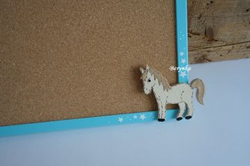 Nástěnka s koníkem