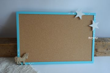 Nástěnka s koníkem