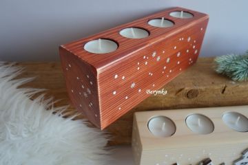 Dřevěný adventní svícen