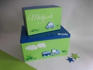 Dřevěná bedýnka s traktorem - různá provedení