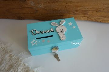 Dřevěná pokladnička se zajíčkem