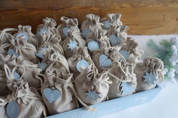 Dřevěný adventní kalendář