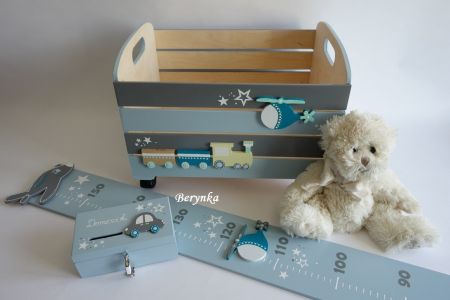 Dřevěné dekorace v šedo-bledě modré