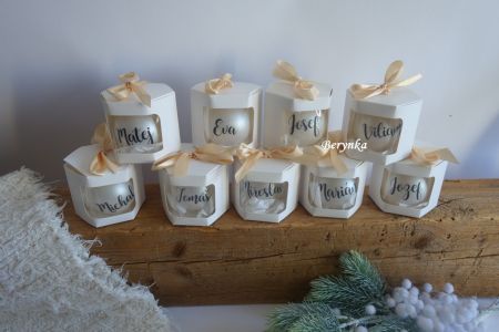 Dárková krabička na vánoční ozdobu/baňku