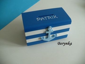 Dřevěná pokladnička s kotvou