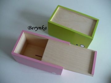 Dřevěná pokladnička s kotvou