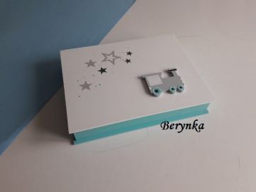 Krabička s mašinkou