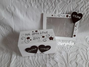 Svatební fotorámeček se srdíčkem