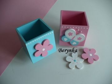 Dřevěné dekorace - tyrkysová a růžová