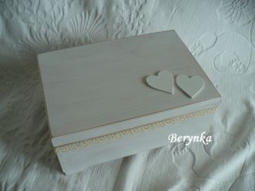 Svatební truhlička - v patině s krajkou