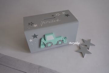 Dřevěná pokladnička s bagrem