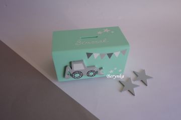 Dřevěná pokladnička s bagrem