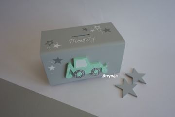 Dřevěná pokladnička s bagrem