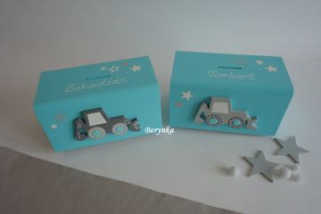 Dřevěná pokladnička s bagrem