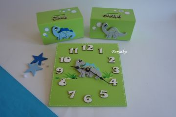 Hodiny s dinosaurem - kulaté/čtvercové