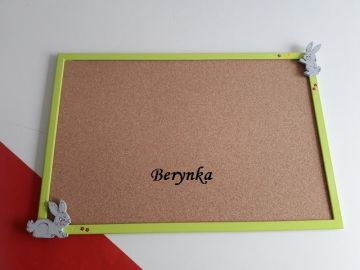 Nástěnka s králíčkem