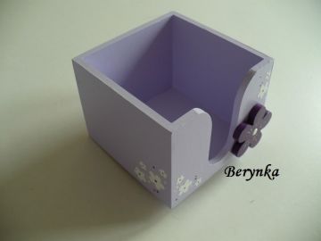 Dvojitý stojánek s kytičkou