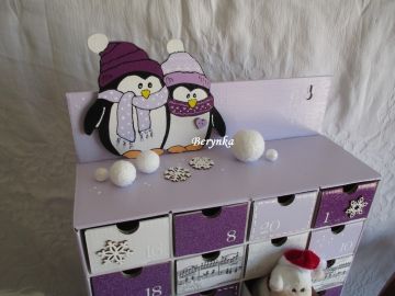 Adventní kalendář fialovo-šedý s tučňáky