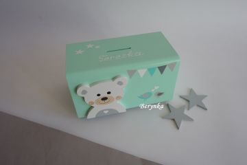 Dřevěná pokladnička v nordic stylu - s medvídkem