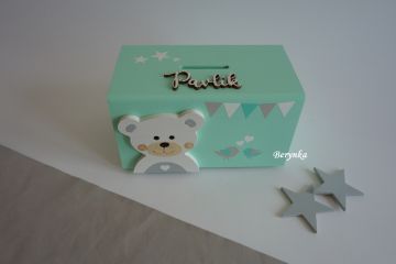 Dřevěná pokladnička v nordic stylu - s medvídkem