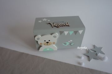 Dřevěná pokladnička v nordic stylu - s medvídkem