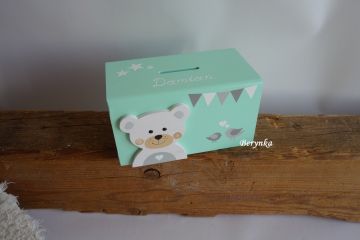 Dřevěná pokladnička v nordic stylu - s medvídkem